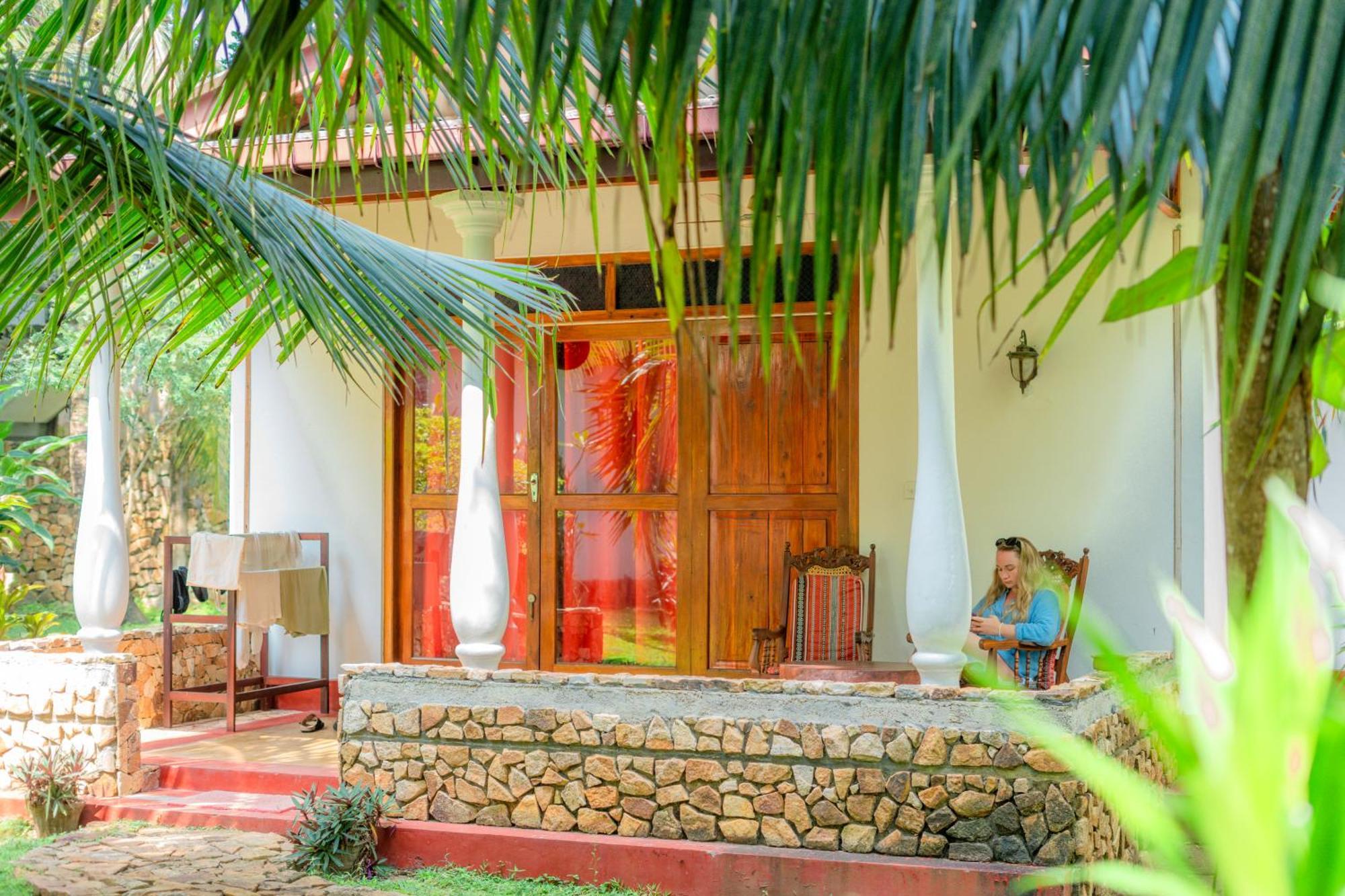 Villa Lanka Relax Hikkaduwa Exteriör bild